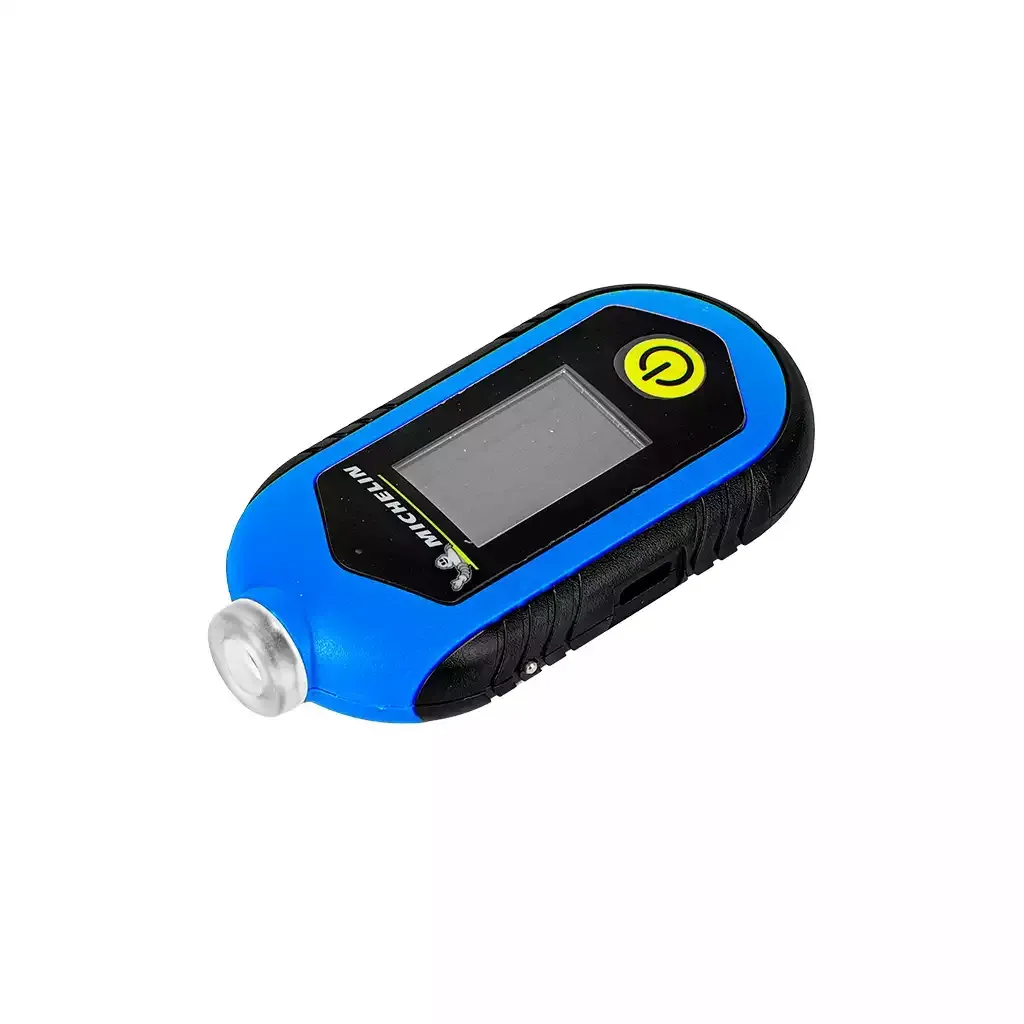 معيار ميشلان الرقمي 2 في 1 لقياس ضغط الإطارات وفحص عمق النقشة – قابل للشحن Type-C – M2210